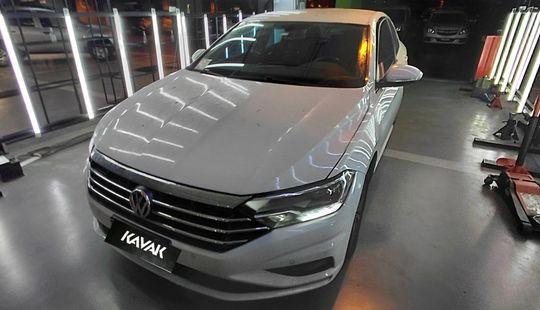 Volkswagen • Vento