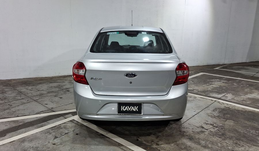 Ford Figo 1.5 FIGO TITANIUM AT Sedan 2017