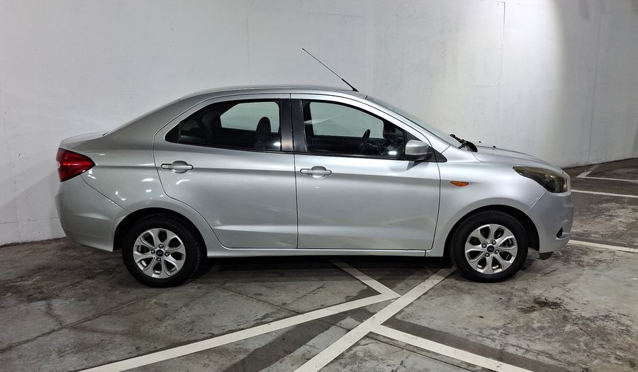Ford Figo 1.5 FIGO TITANIUM AT Sedan 2017