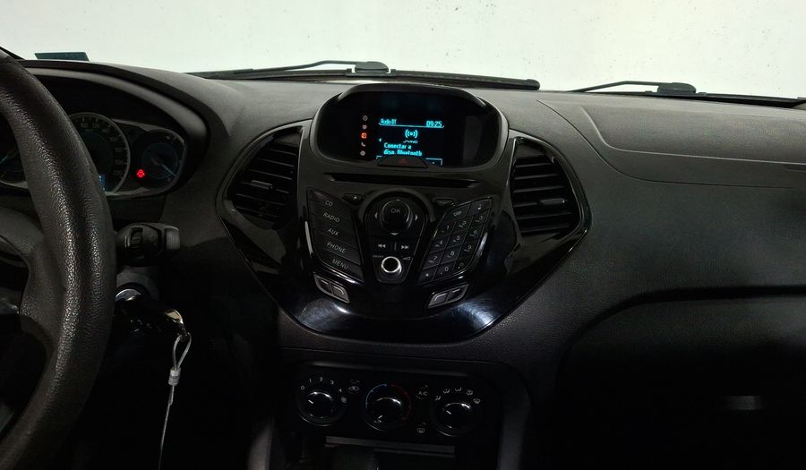Ford Figo 1.5 FIGO TITANIUM AT Sedan 2017