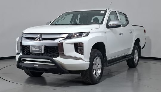 Mitsubishi • L200