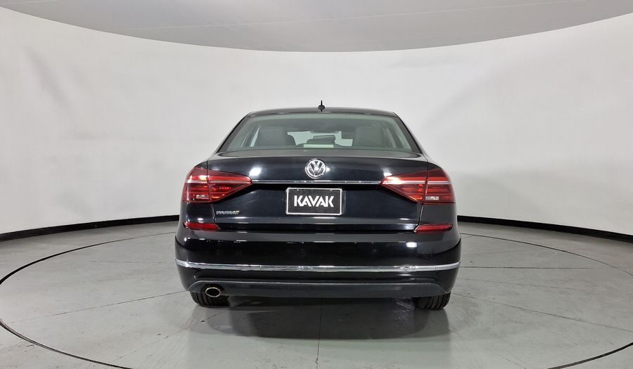 Volkswagen Passat 2.5 SPORTLINE Sedan 2017