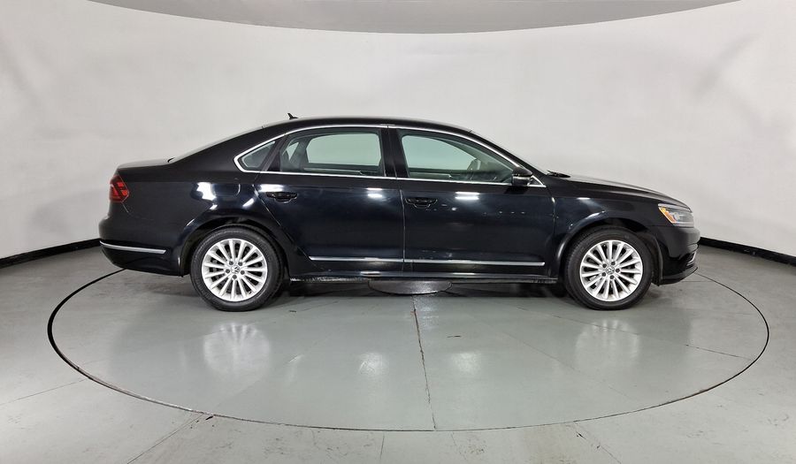 Volkswagen Passat 2.5 SPORTLINE Sedan 2017