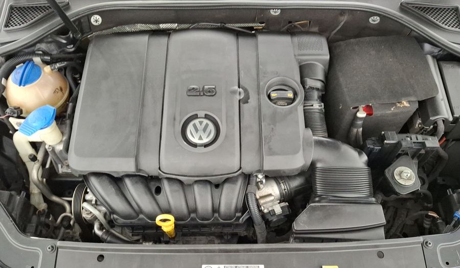 Volkswagen Passat 2.5 SPORTLINE Sedan 2017