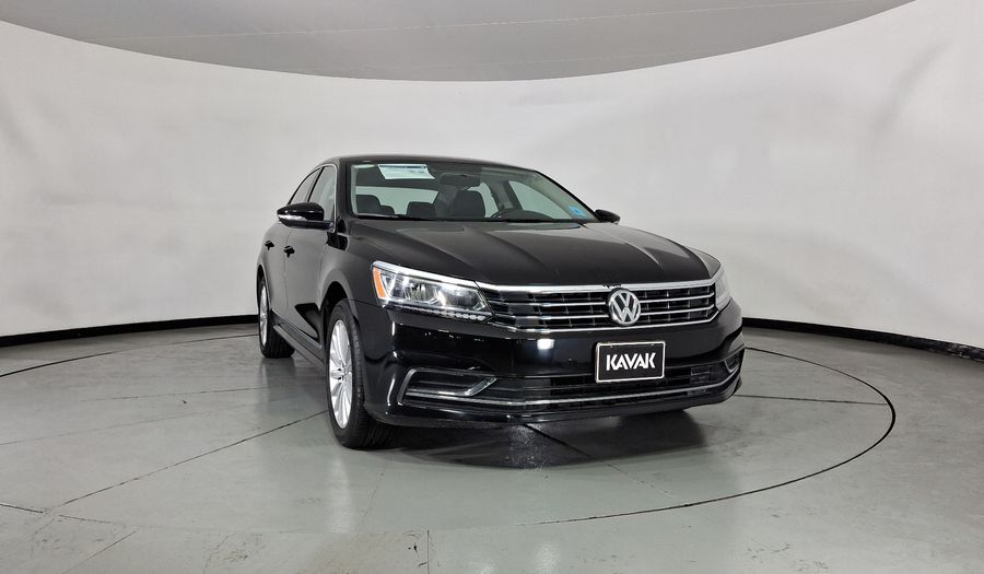 Volkswagen Passat 2.5 SPORTLINE Sedan 2017