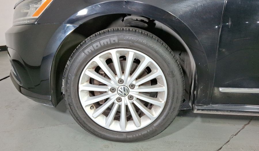 Volkswagen Passat 2.5 SPORTLINE Sedan 2017