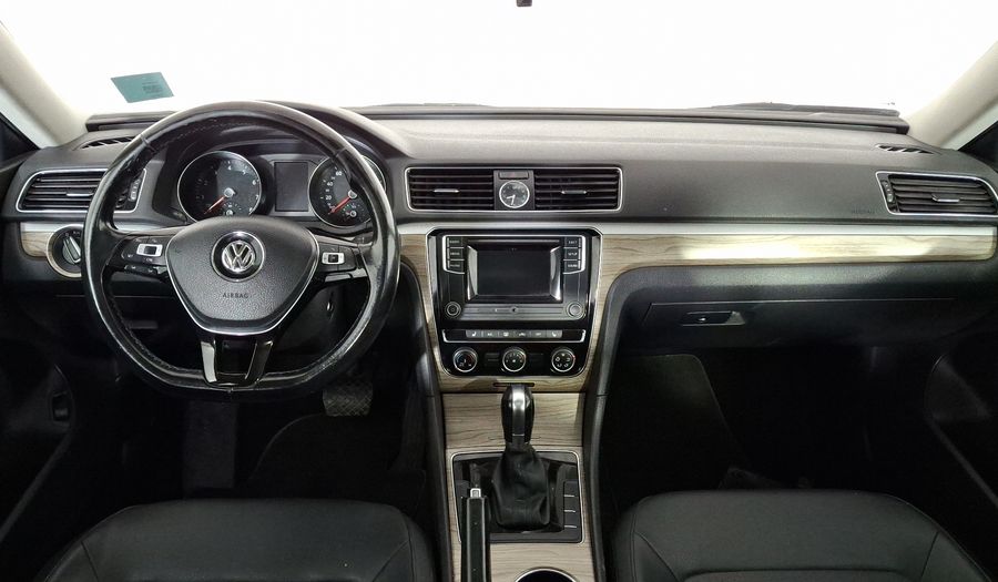 Volkswagen Passat 2.5 SPORTLINE Sedan 2017