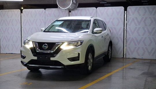 Nissan • X-Trail