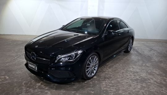 Mercedes Benz • Clase CLA