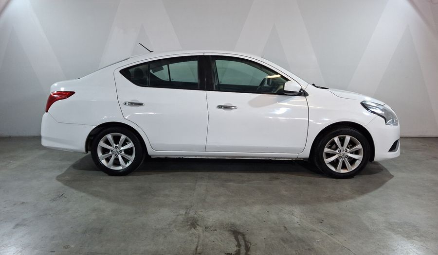 Nissan Versa 1.6 ADVANCE TA AC Sedan 2015