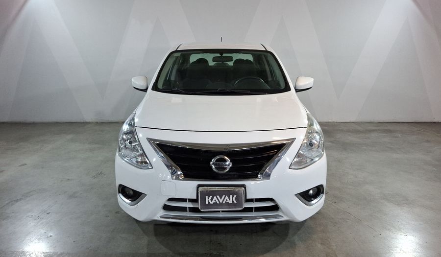 Nissan Versa 1.6 ADVANCE TA AC Sedan 2015