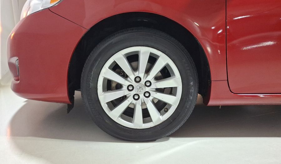 Toyota Corolla 1.8 XLE AT Sedan 2010
