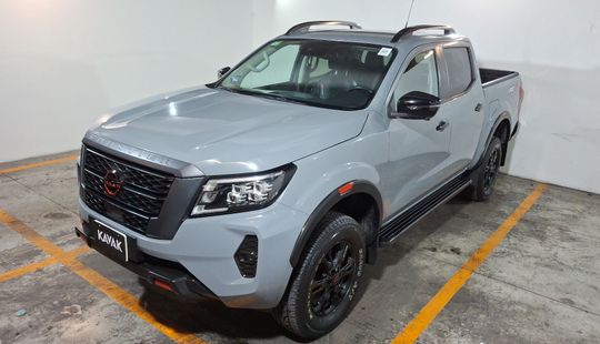 Nissan • Frontier