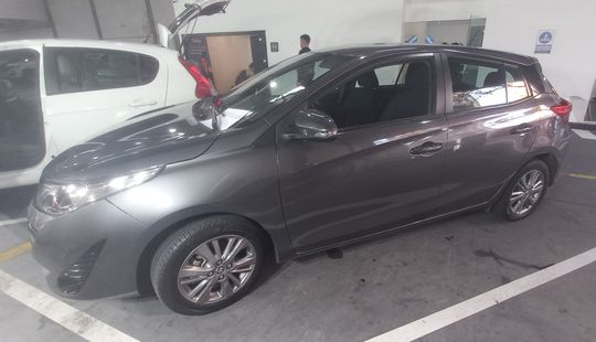 Toyota • Yaris