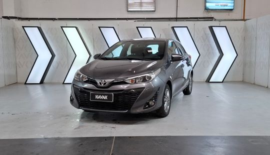 Toyota • Yaris