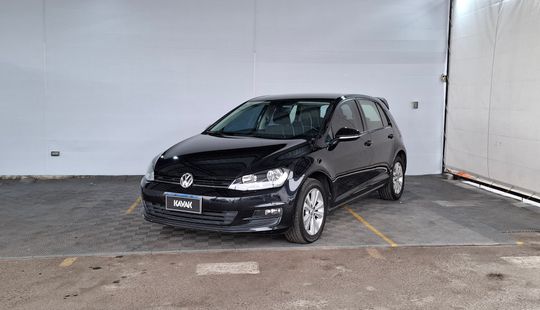 Volkswagen • Golf