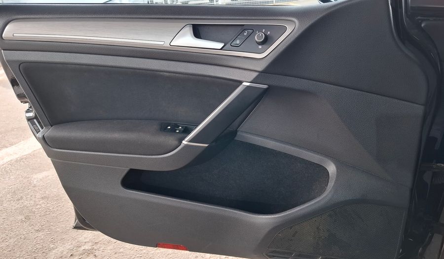 Volkswagen Golf 1.4 TSI COMFORTLINE DSG Hatchback 2017