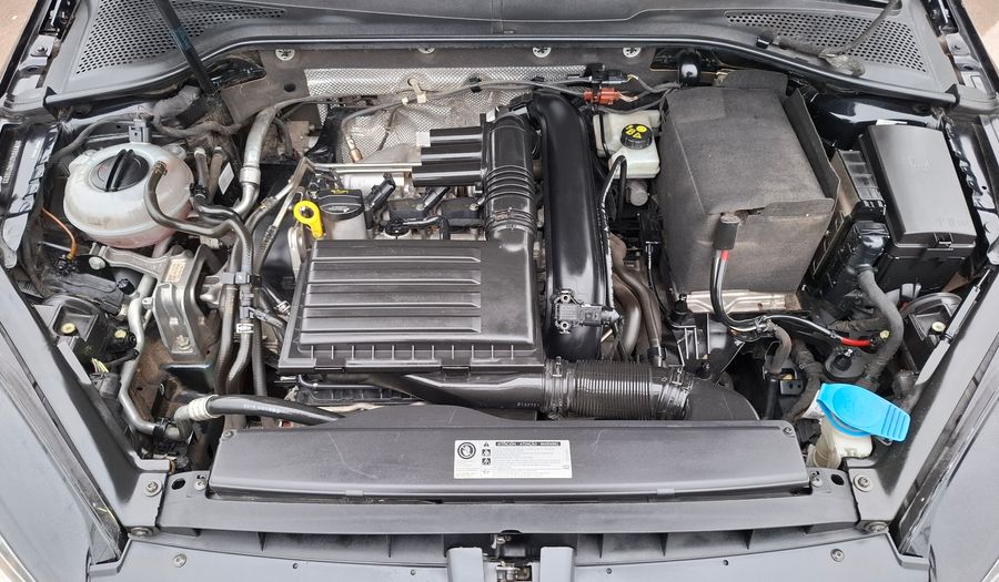 Volkswagen Golf 1.4 TSI COMFORTLINE DSG Hatchback 2017