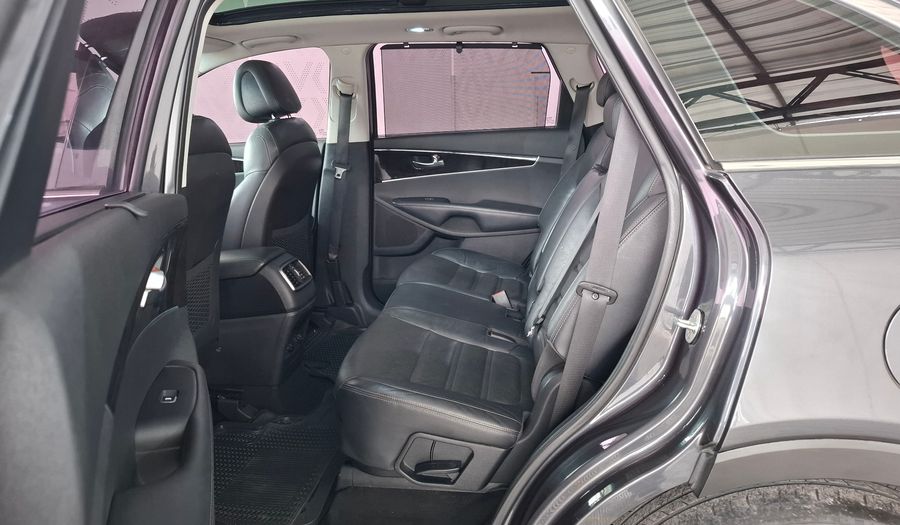 Kia Sorento 2.2 CRDI 4WD AUTO Suv 2016