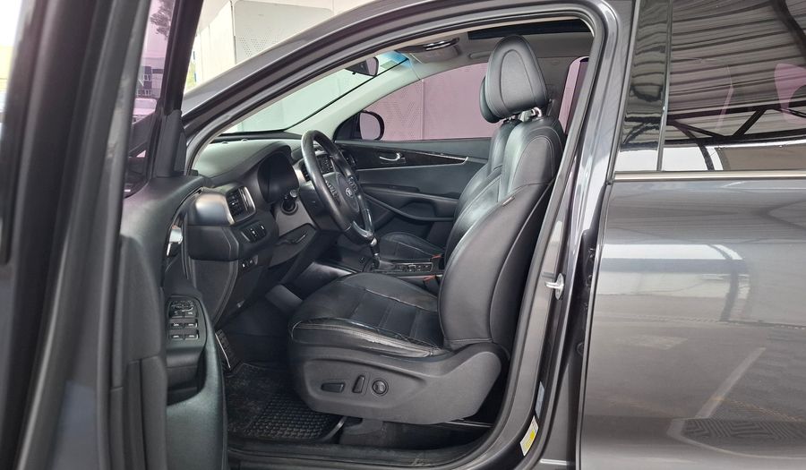 Kia Sorento 2.2 CRDI 4WD AUTO Suv 2016