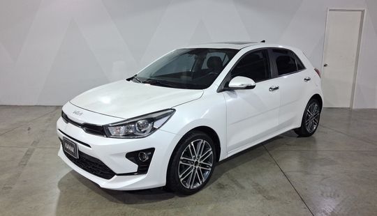 Kia • Rio