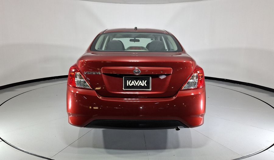 Nissan Versa 1.6 ADVANCE TA AC Sedan 2016
