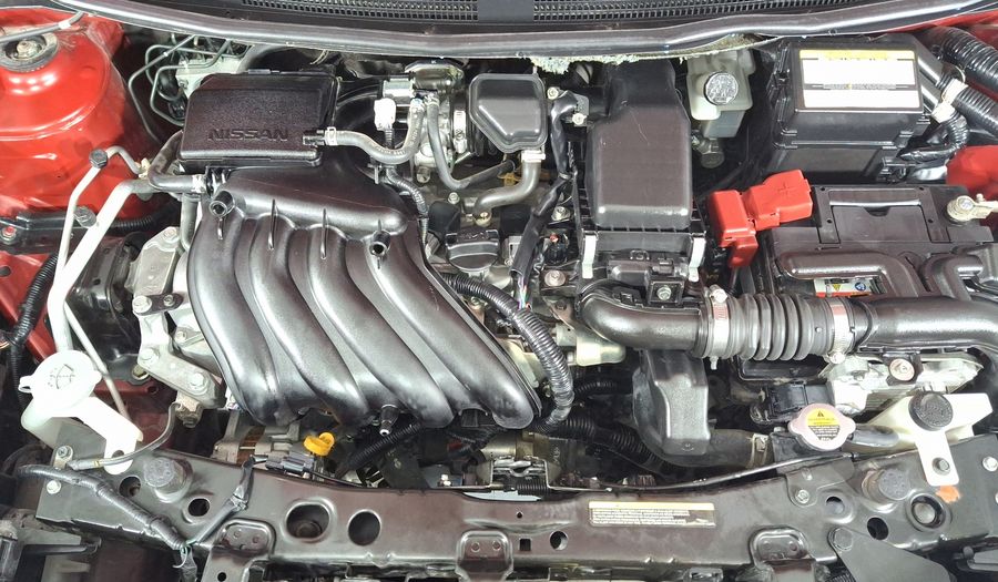Nissan Versa 1.6 ADVANCE TA AC Sedan 2016