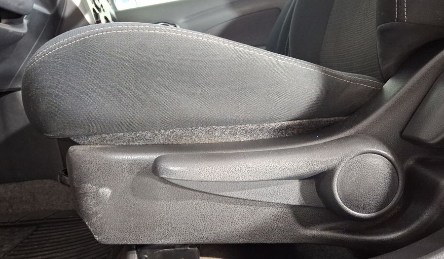 Nissan Versa 1.6 ADVANCE TA AC Sedan 2016