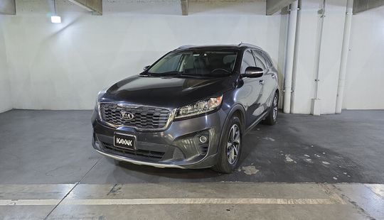 2019 • 99,400 km • Automático