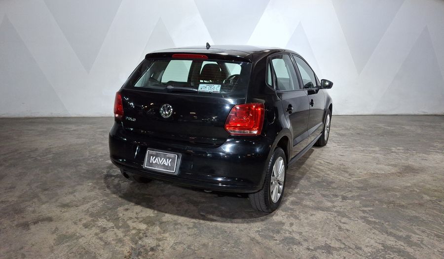 Volkswagen Polo 1.2 COMFORTLINE DSG Hatchback 2014