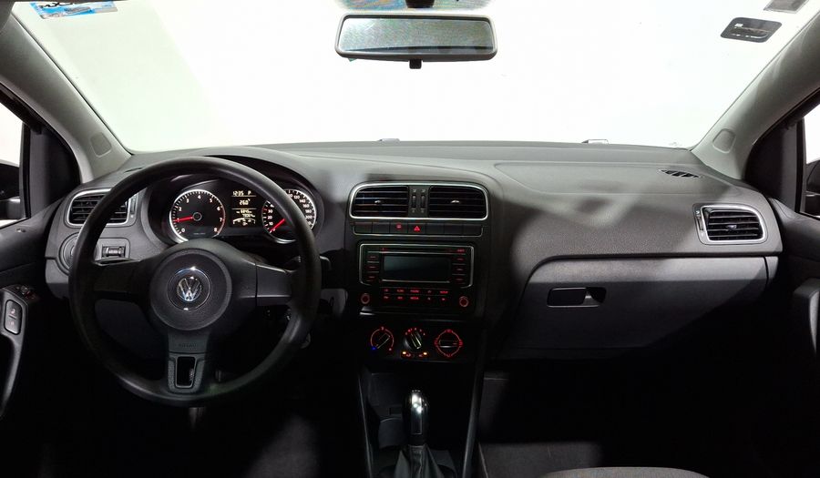 Volkswagen Polo 1.2 COMFORTLINE DSG Hatchback 2014