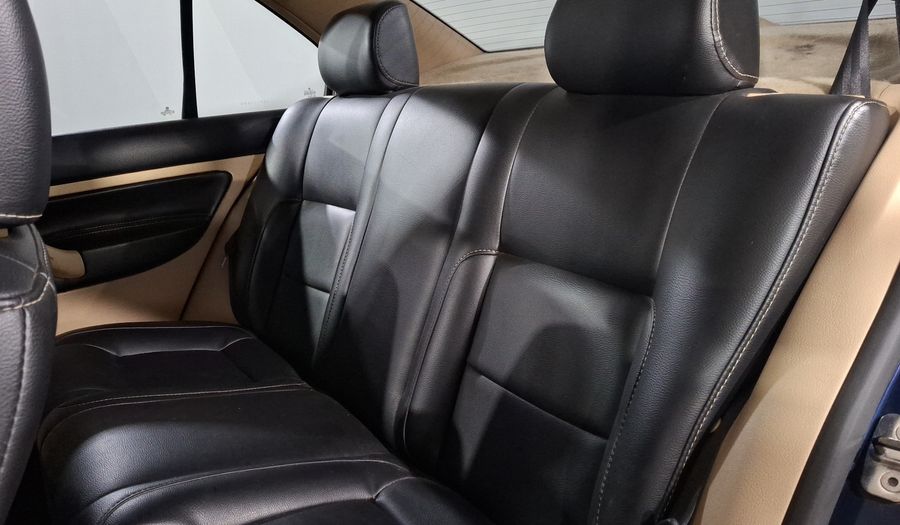 Volkswagen Jetta Clasico 2.0 GL TEAM MT Sedan 2014