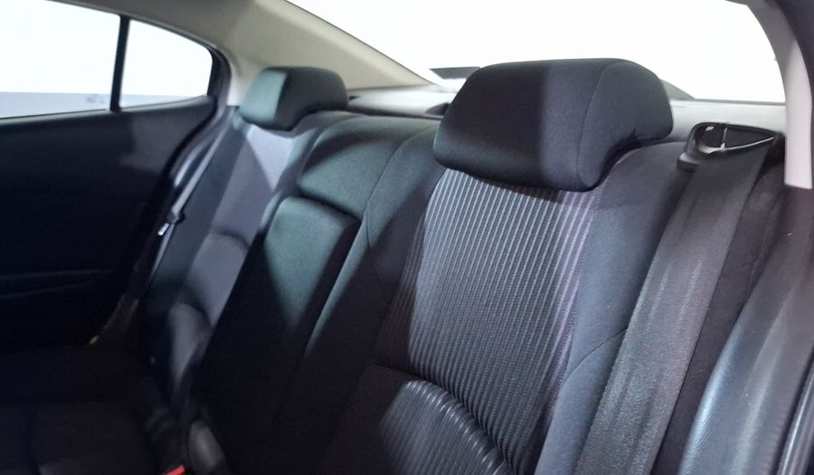 Mazda 3 2.0 SEDAN I TOURING TA Sedan 2015