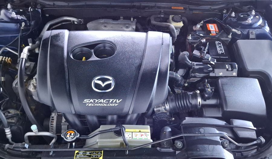 Mazda 3 2.0 SEDAN I TOURING TA Sedan 2015