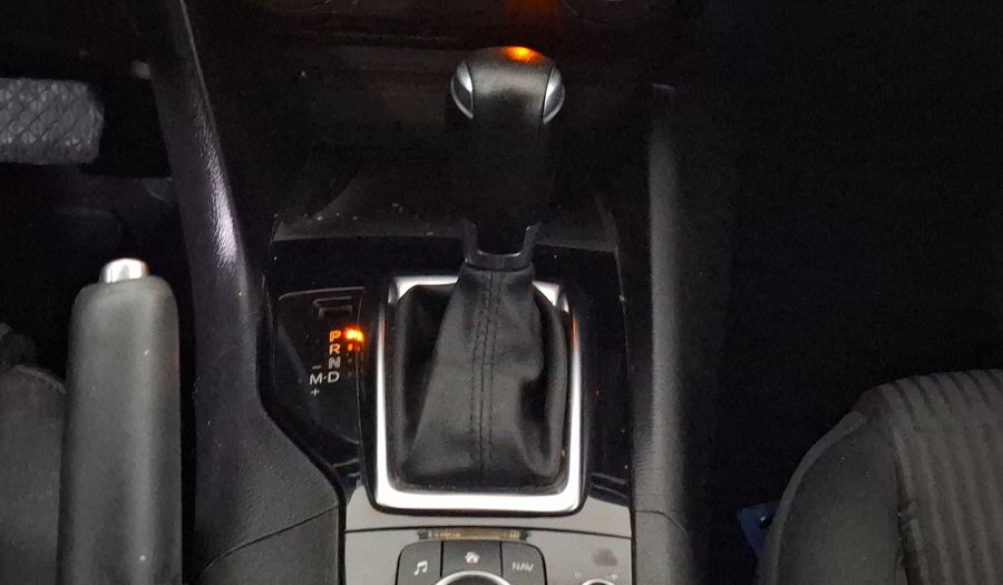 Mazda 3 2.0 SEDAN I TOURING TA Sedan 2015