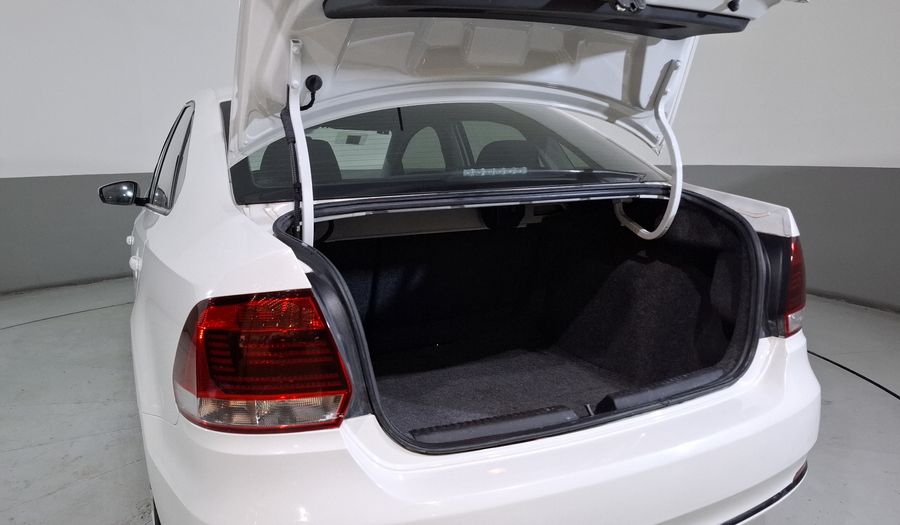Volkswagen Vento 1.6 STARTLINE AUTO Sedan 2020