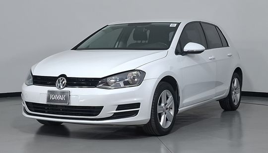 Volkswagen • Golf