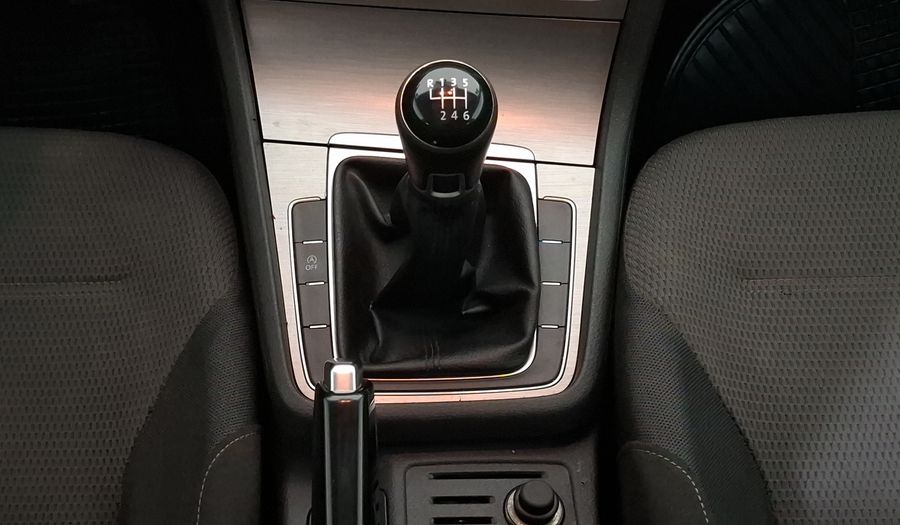 Volkswagen Golf 1.4 TRENDLINE MT Hatchback 2017