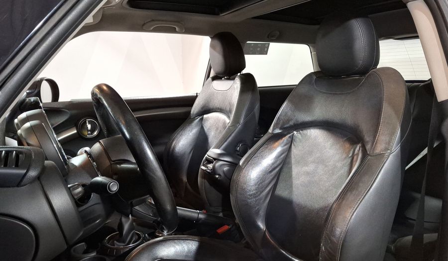 Mini Cooper 1.5 COOPER PEPPER Hatchback 2017