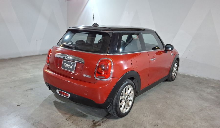 Mini Cooper 1.5 COOPER PEPPER Hatchback 2017