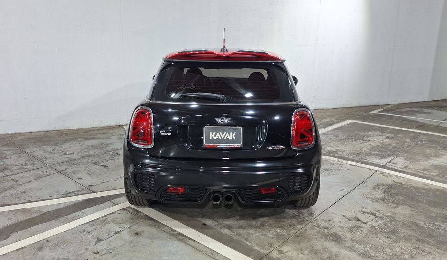 Mini John Cooper Works 2.0 JOHN COOPER WORKS HOT CHILI AT Hatchback 2017