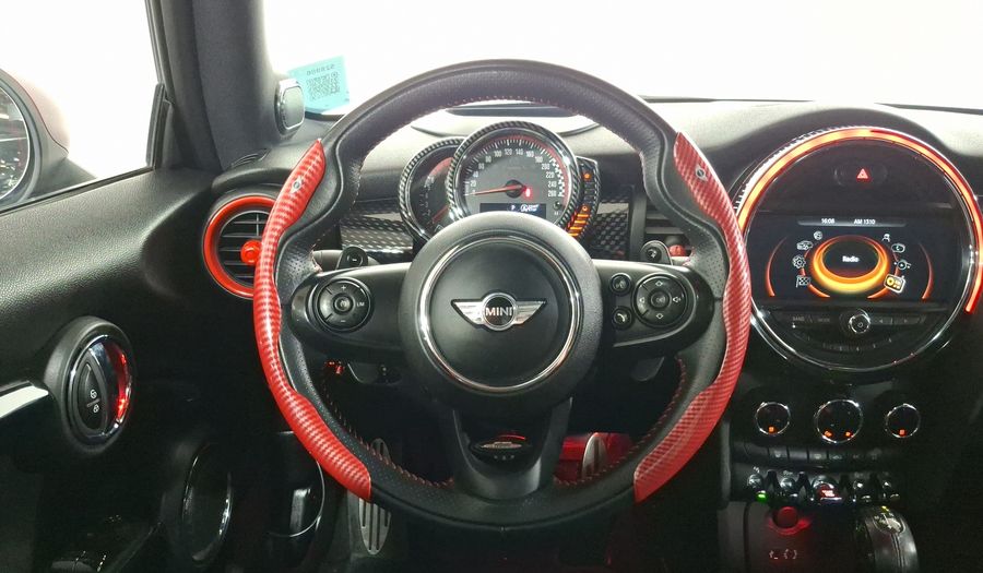 Mini John Cooper Works 2.0 JOHN COOPER WORKS HOT CHILI AT Hatchback 2017