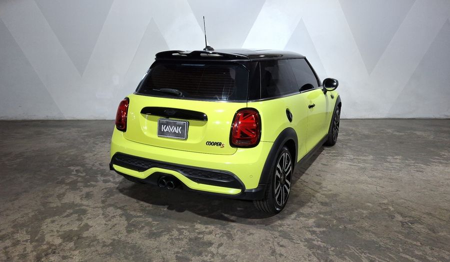 Mini Cooper S 2.0 COOPER CLASSIC DCT Hatchback 2023