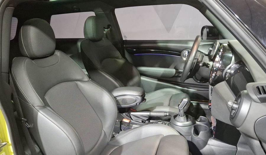 Mini Cooper S 2.0 COOPER CLASSIC DCT Hatchback 2023