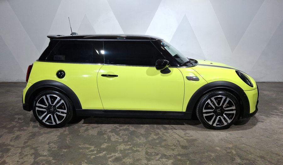 Mini Cooper S 2.0 COOPER CLASSIC DCT Hatchback 2023
