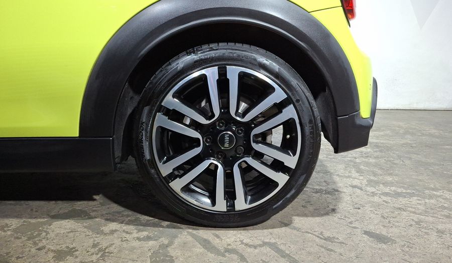 Mini Cooper S 2.0 COOPER CLASSIC DCT Hatchback 2023