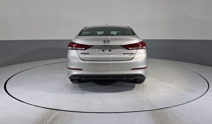 Hyundai Elantra 2.0 LIMITED TECH NAVI AUTO Sedan 2018