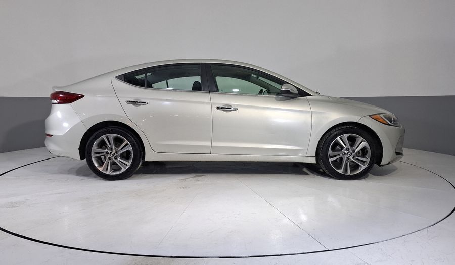Hyundai Elantra 2.0 LIMITED TECH NAVI AUTO Sedan 2018