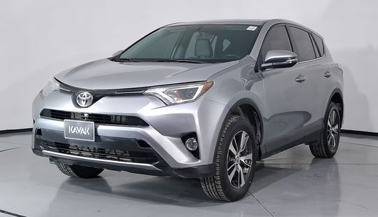 Toyota • RAV4