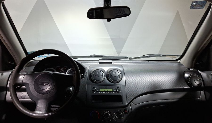 Chevrolet Aveo 1.6 MT B Sedan 2015